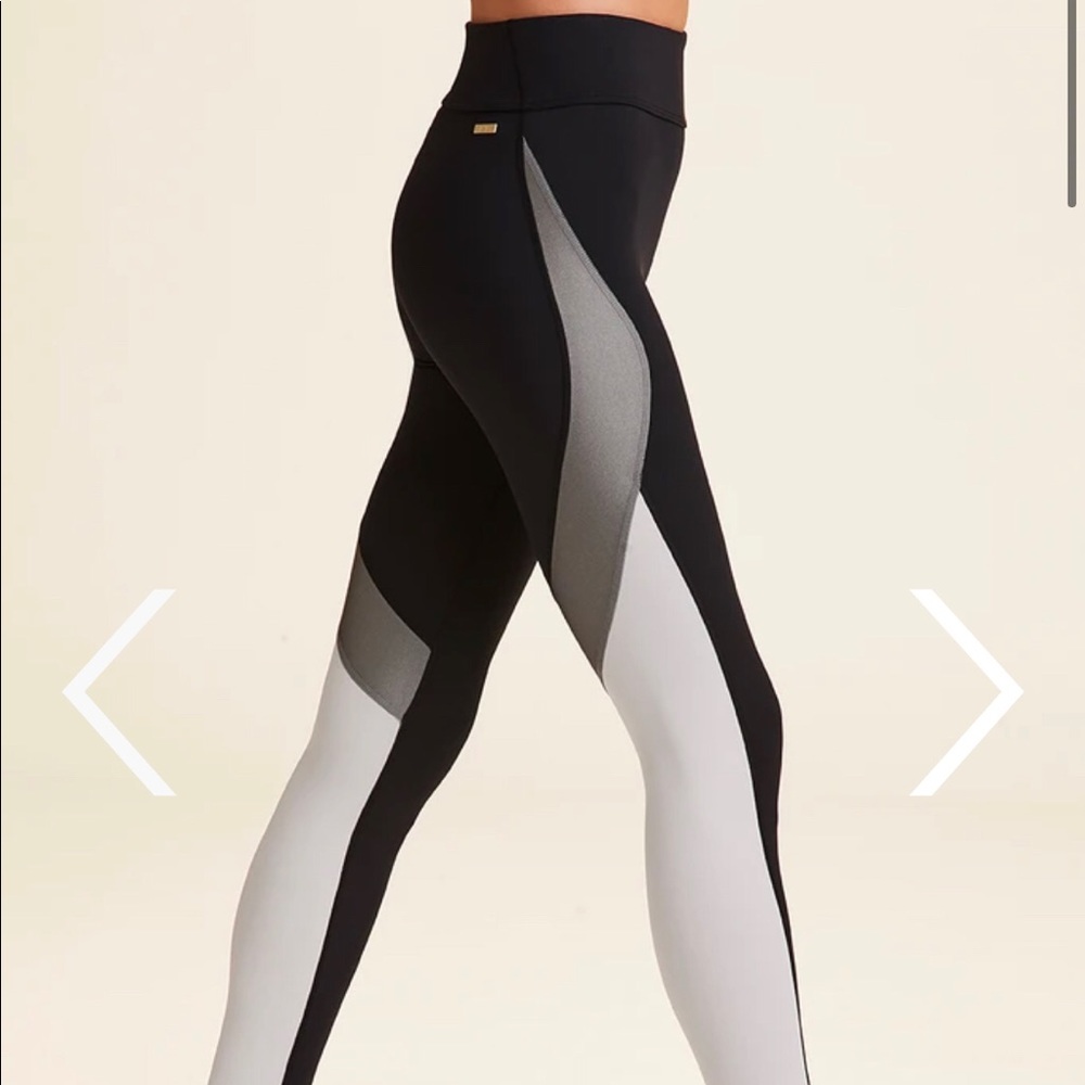 Alala Edge Ankle Tight MEDIUM Black/Silver Legging